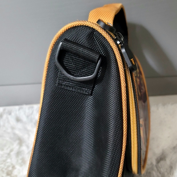 Transformers Bubblebee Dark of the Moon Lunch Box - Picture 9 of 15